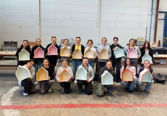 Bild: Girls'Day bei Regnauer: Einblicke in Handwerk und Technik