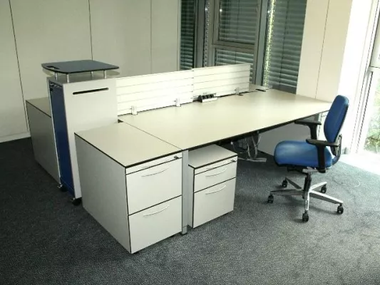 Büromöbel Objektverkauf in Frankfurt: gebrauchte Büromöbel von König & Neurath + Sedus ab 01.10.09 verfügbar Bild: Büromöbel Objektverkauf in Frankfurt: gebrauchte Büromöbel von König & Neurath + Sedus ab 01.10.09 verfügbar