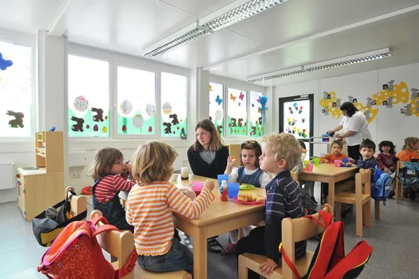 Bild: Was fehlt, sind Kindergartenplätze.