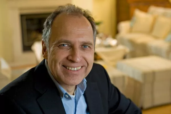 Bild: Simplify-Bestseller-Autor Werner „Tiki“ Küstenmacher kommt nach Trier