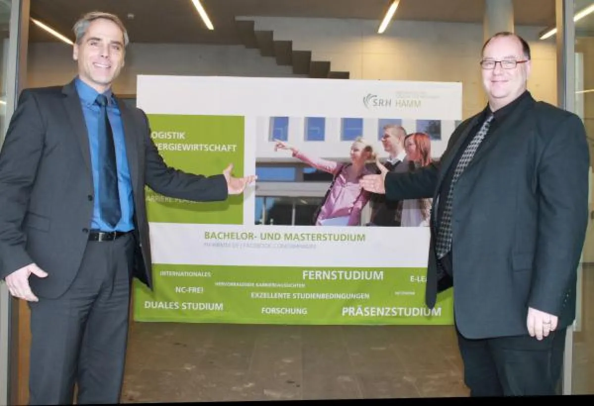 SRH-Geschäftsführer Steffen Bruckner (links) und SRH-Rektor Prof. Dr. Joachim Opitz laden alle Inter