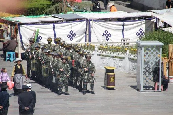 Bild: China sperrt Tibet von Ende Februar bis Ende März für Ausländer
