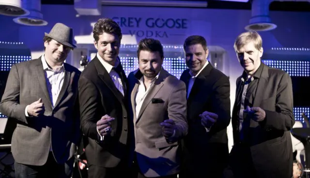 Bild: Pressebilder: Anthony Bauer Jr. – “Hamburg bei Nacht”