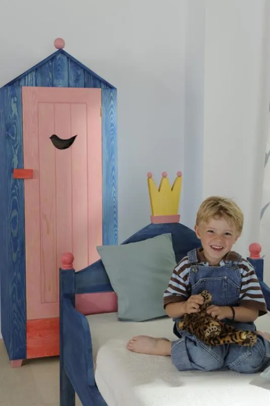 Mit der Kreativ-Werkstatt kunterbunt und kindersicher beschichten.