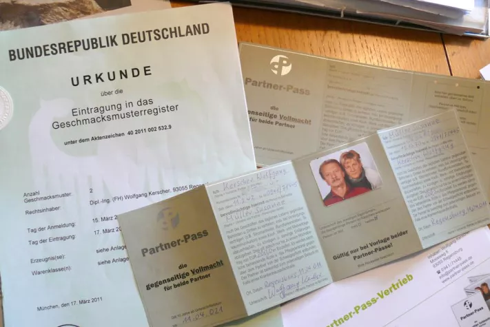 Bild: Der Partner-Pass: Praktische Vollmacht für den Ernstfall