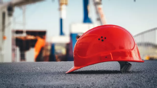 Bild: Quellensteuerrückerstattung bei Arbeitskräfteüberlassung nach Österreich