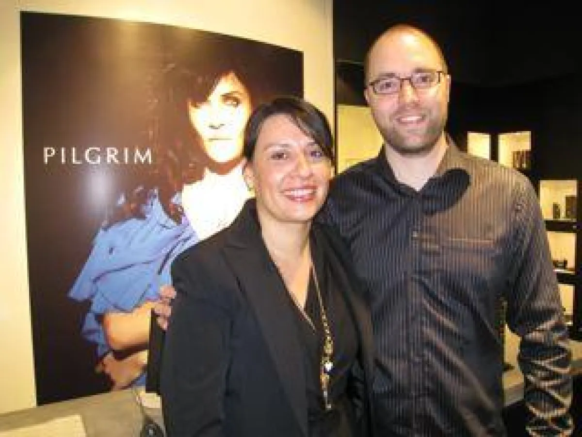 Perihan Sünwoldt und Torben Lassen von Grey Lemon im neuen PILGRIM Store Schwerin