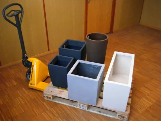 Bild: Neu: Pflanzkübel und Blumenkübel im Lagerverkauf bei Eastwest