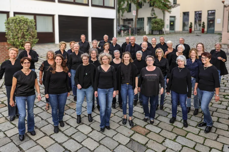 Bild: Premiere an Heilig Drei König - Chorgemeinschaft Dachau konzertiert in Karlsfeld