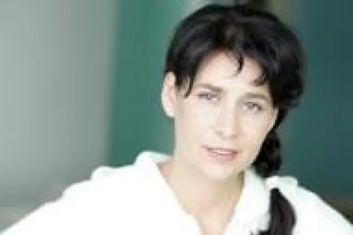 Bild: Claire Fisher mit eigener Kolumne im wellness & beauty guide