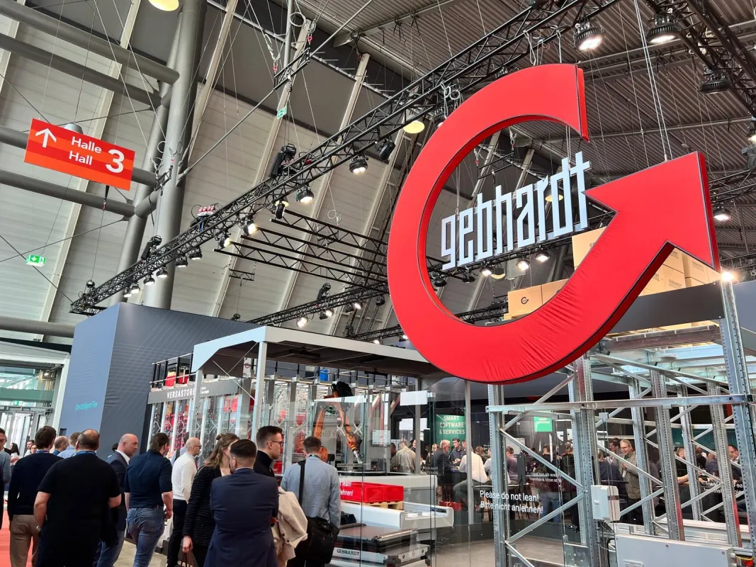 Messestand der GEBHARDT Fördertechnik GmbH auf der LogiMAT 2026 (© Spitzmüller AG)