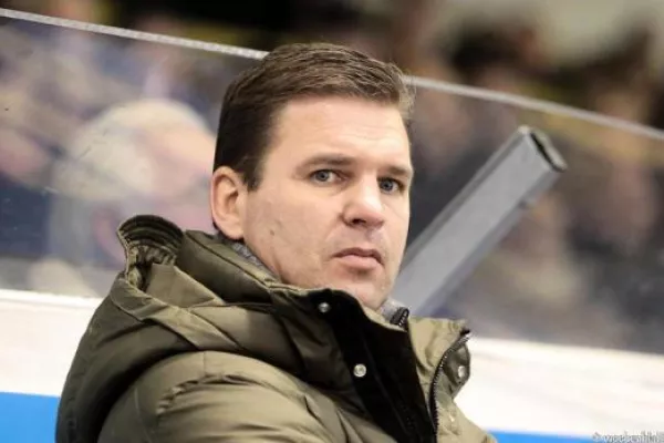 Bild: Paukenschlag: Bernd Truntschka gibt dem DEB den Laufpass