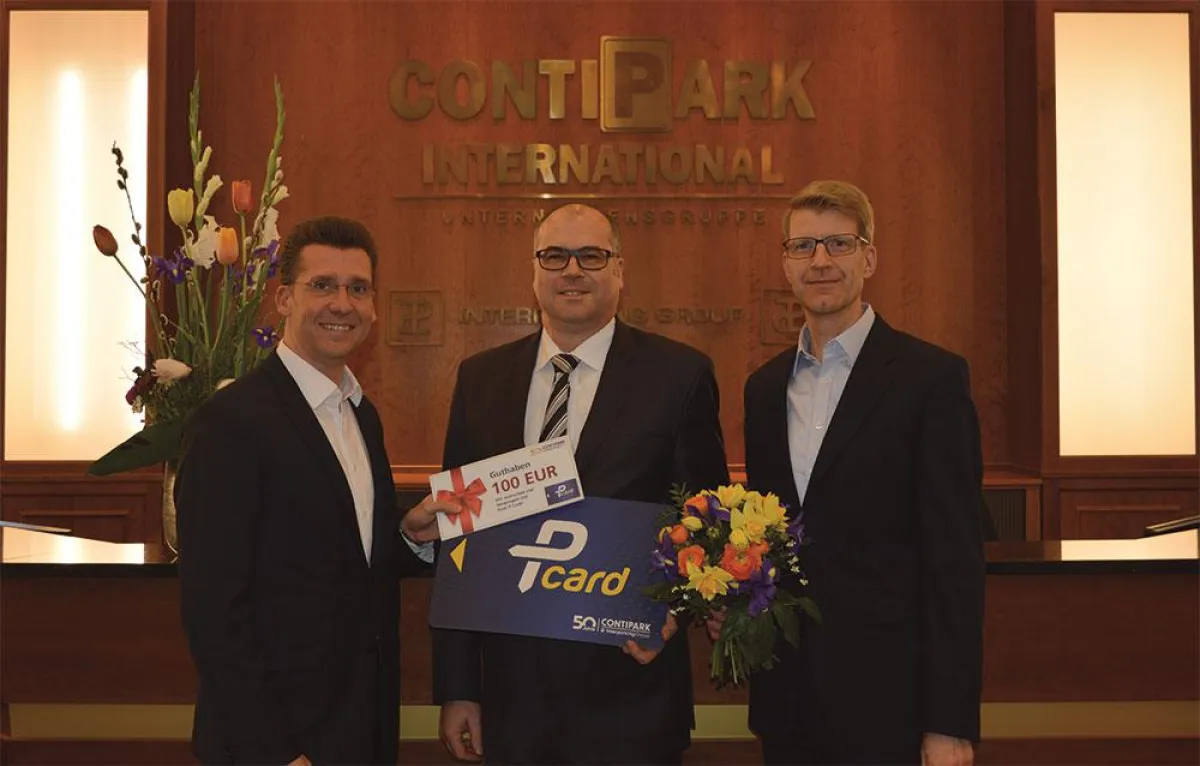 CONTIPARK kürt den 120.000sten P Card-Kunden