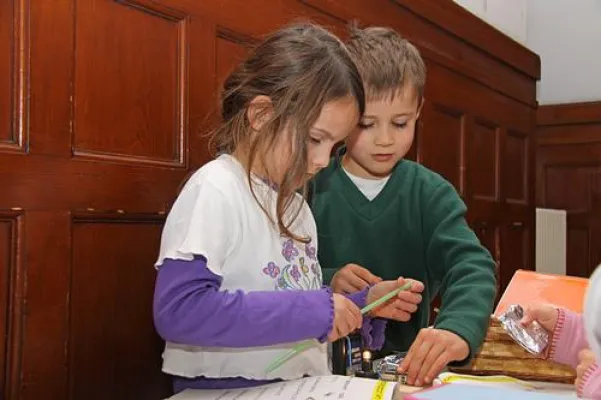 Bild: TECHNOlino begeistert Kinder für Naturwissenschaft und Technik