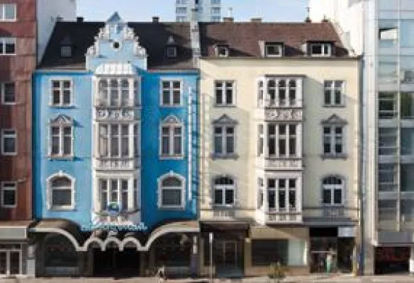 AENGEVELT vermittelt Wohn-/Geschäftshaus in der Düsseldorfer City Bild: AENGEVELT vermittelt Wohn-/Geschäftshaus in der Düsseldorfer City