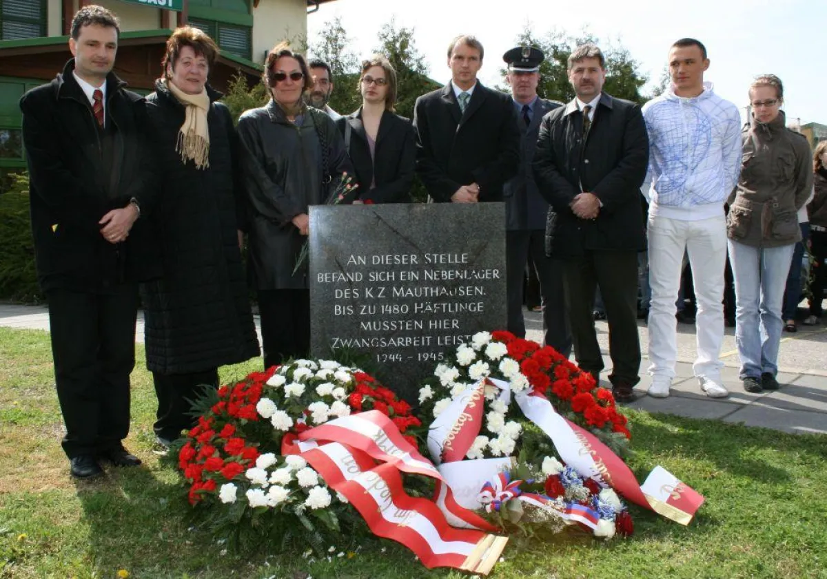 Vertreter der Botschaften der Tschechischen Republik, Polens, Frankreichs, der Slowakei und Deutschlands