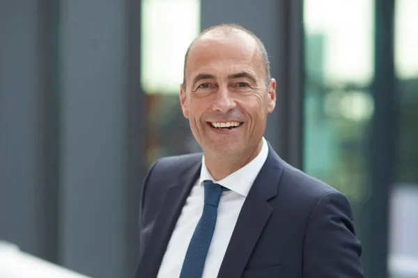 Bild: Bester Ausbildungsbetrieb 2022. Hofmann Personal auf Platz 1 in der Personaldienstleistungsbranche