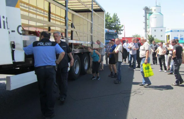 Bild: 250 Besucher beim Tag der Ladungssicherung der SVG Sachsen und Thüringen in Dresden