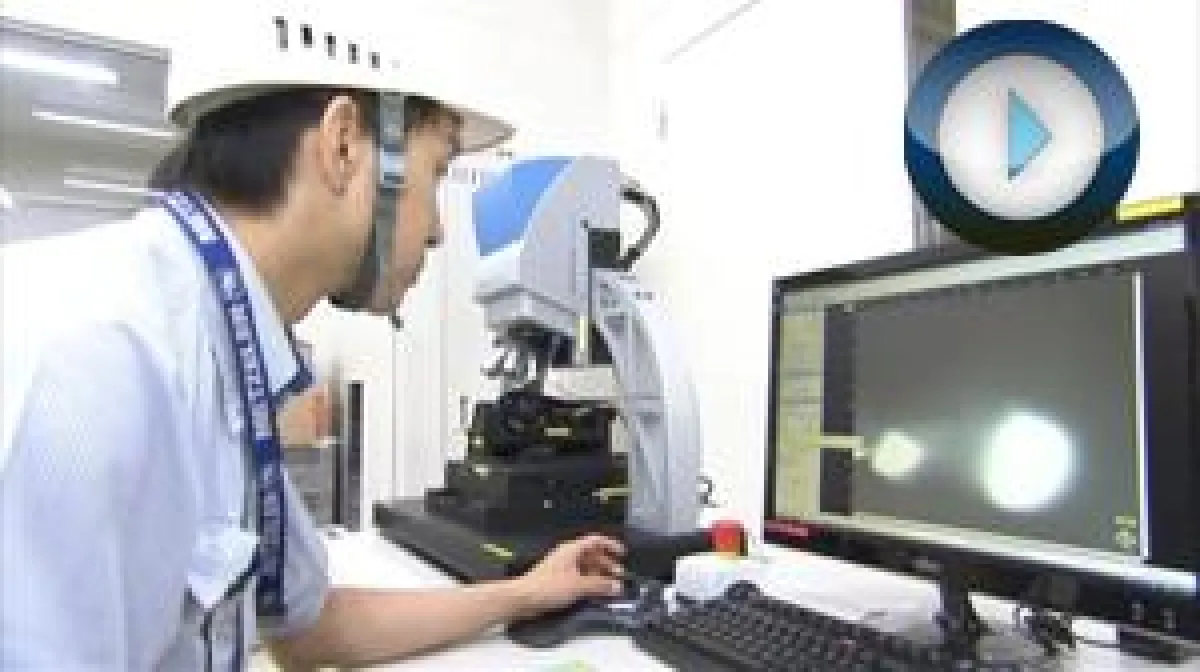 In einem Video demonstriert Makino, wie mit dem Messsystem InfiniteFocus von Alicona die Genauigkeit