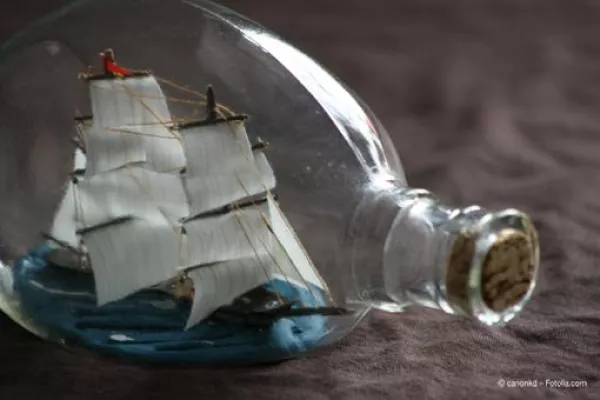 Eine Buddel voll Schiff Bild: Eine Buddel voll Schiff