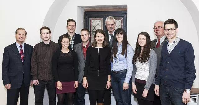 Bild: Herausragende Medizinstudierende erhalten Stipendien der Von Behring-Röntgen-Stiftung