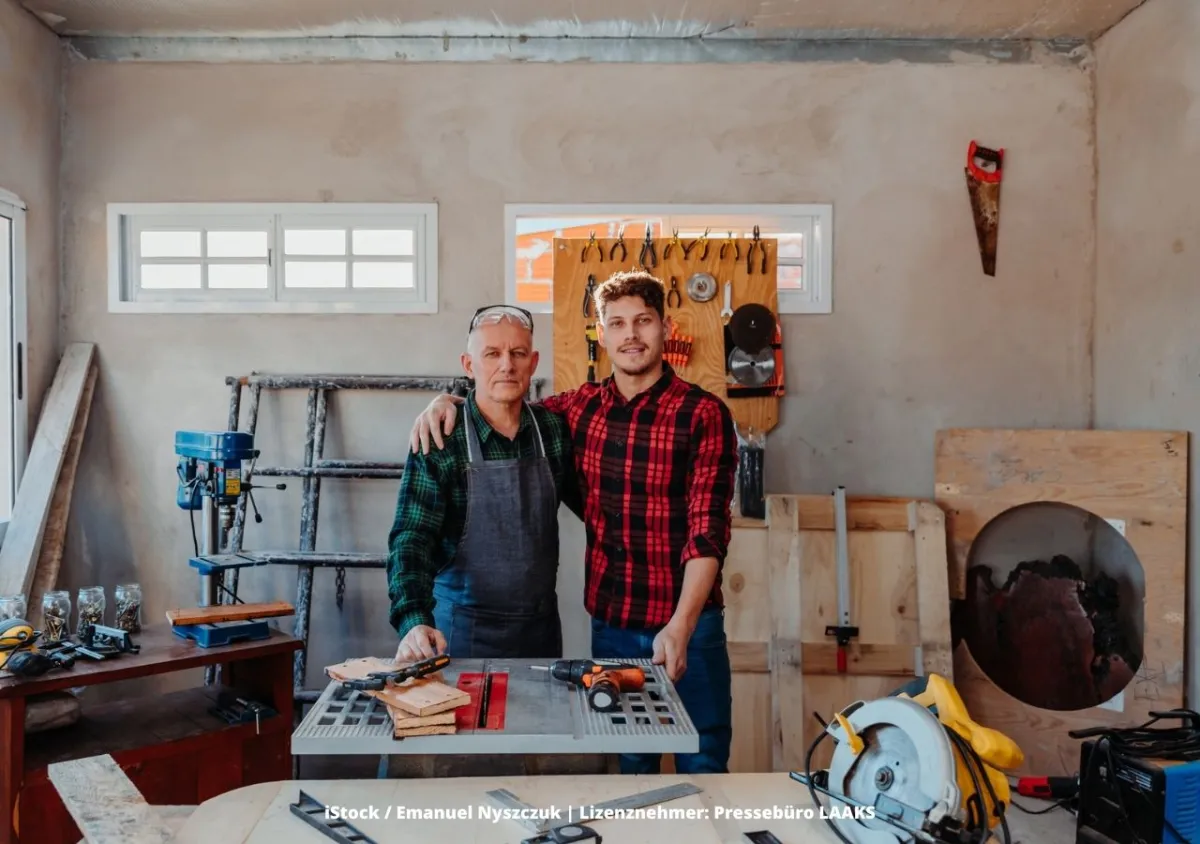 Generationswechsel im Handwerk.  (© iStock /Emanuel Nyszczuk I Lizenznehmer: Pressebüro LAAKS)