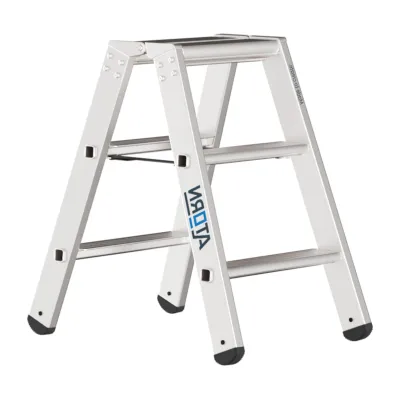 Bild: ATORN Aluminium-Stufenstehleitern für einen sicheren Stand und ergonomisches Arbeiten