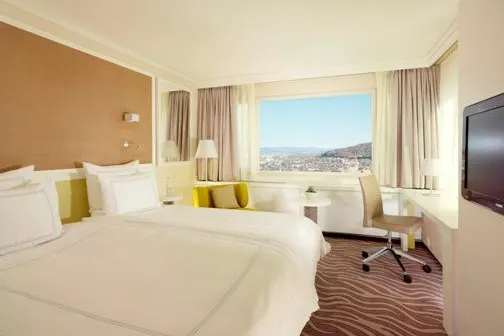 Swissôtel Zürich setzt auf Nachhaltigkeit und präsentiert sich in einem neuen Look Bild: Swissôtel Zürich setzt auf Nachhaltigkeit und präsentiert sich in einem neuen Look