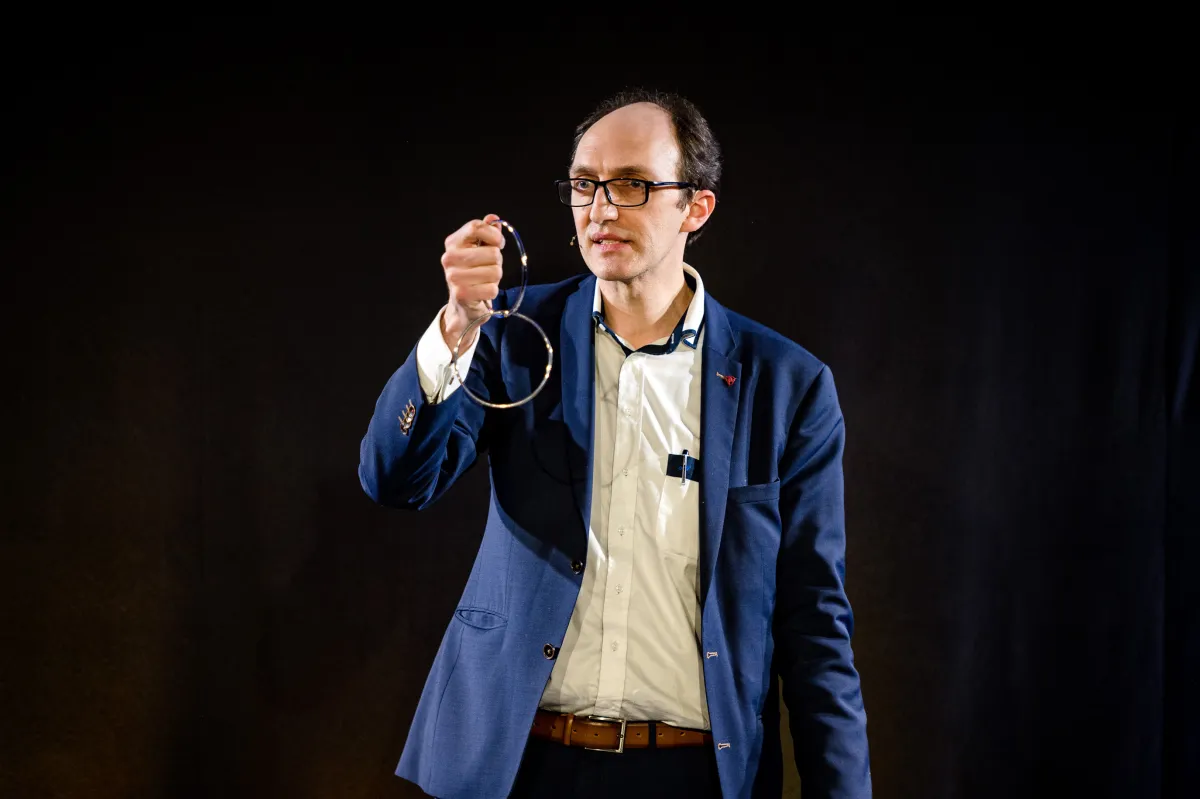 Die MAGIE guter Führung. Gute Führung heißt Verbindung mit Menschen! (© Justin Bockey)