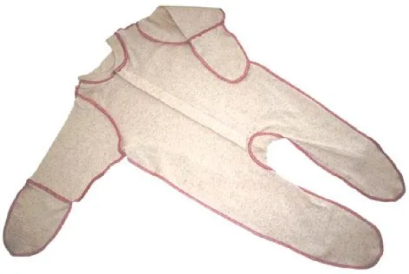 Bild: Hallo „Kratz-Kinder“ – Der neue PULMANOVA bioactive Neurodermitis Overall mit Silberionen ist da