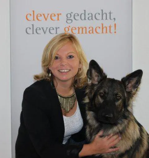 Bild: Ohne Rollkragenpulli und mit weiblichem Charme zum Erfolg