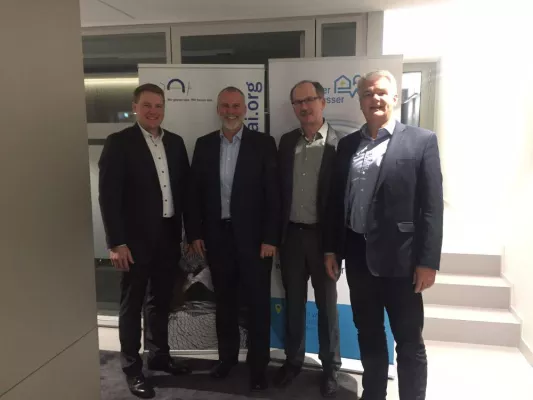 Bild: Trinkwasserhygiene besser GROSS schreiben