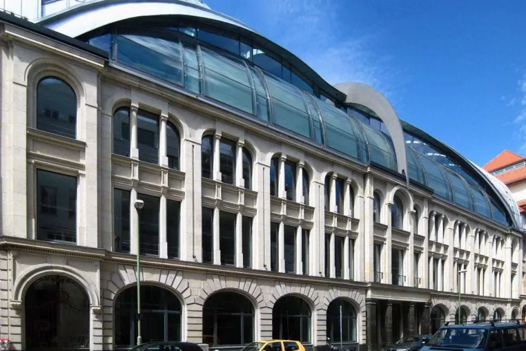 Bild: expertplace networks group AG eröffnet neuen Standort in Berlin und stellt Berater ein