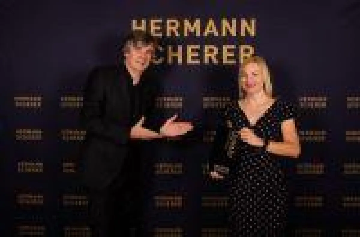 Monika Keuchel wurde von Beststellerautor Hermann Scherer mit dem 