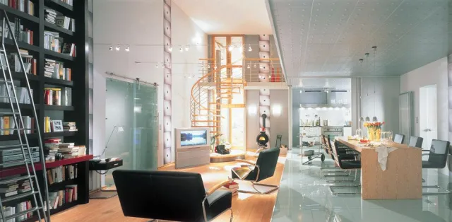 Bild: Wohnen im Loft: mit Treppen den Raum erschließen