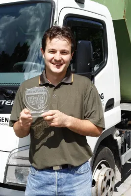 Bild: Held der Straße Juli rettet eingeklemmten Lkw-Fahrer