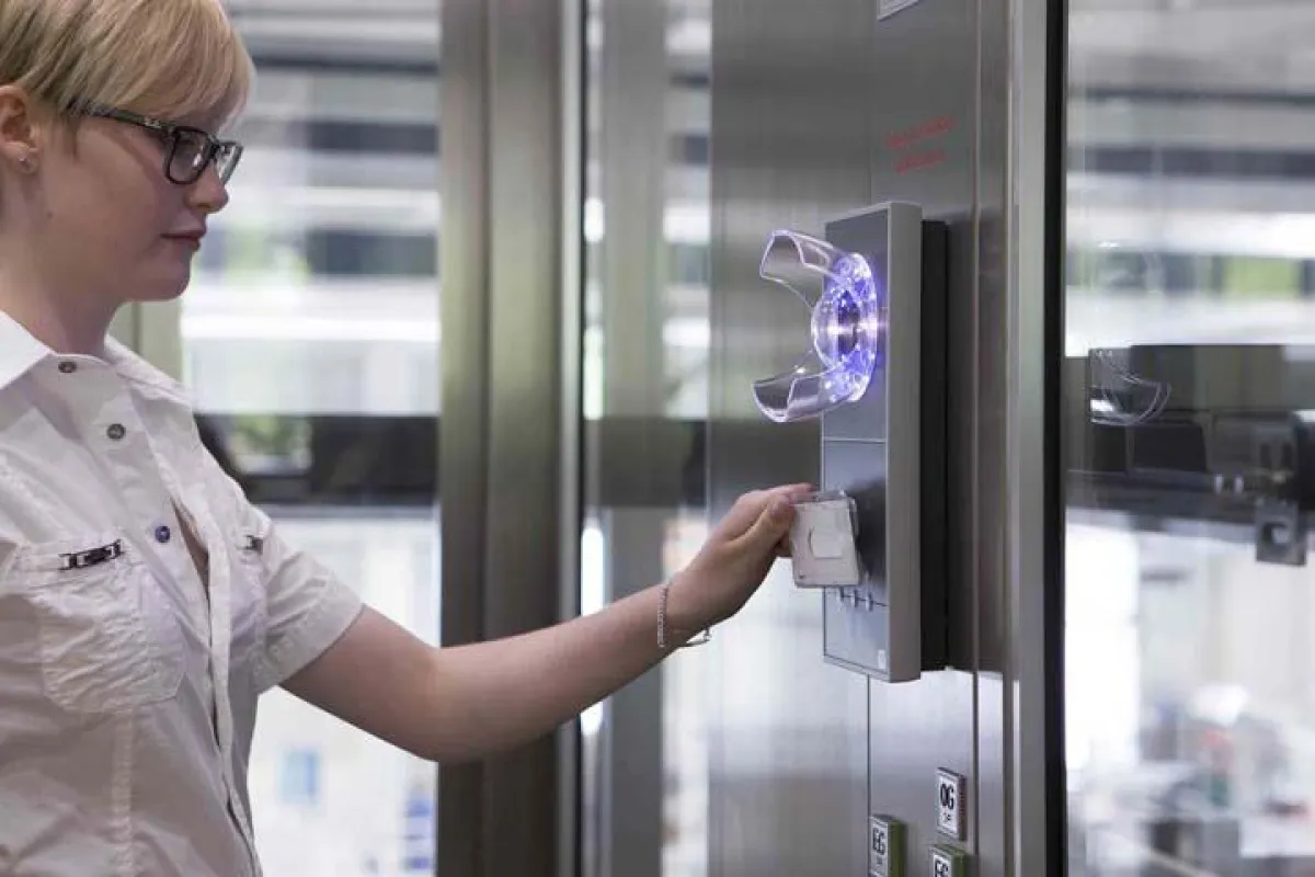 PCS kooperiert mit Aufzughersteller KONE.