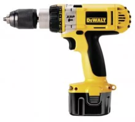 Mit den richtigen Werkzeugen den Traum von einer Terrasse in die Tat umsetzen Bild: Mit den richtigen Werkzeugen den Traum von einer Terrasse in die Tat umsetzen