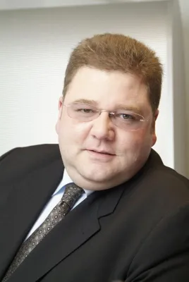 Bild: E-Business Print: Bergische Universität Wuppertal beruft Bernd Zipper als Lehrbeauftragten