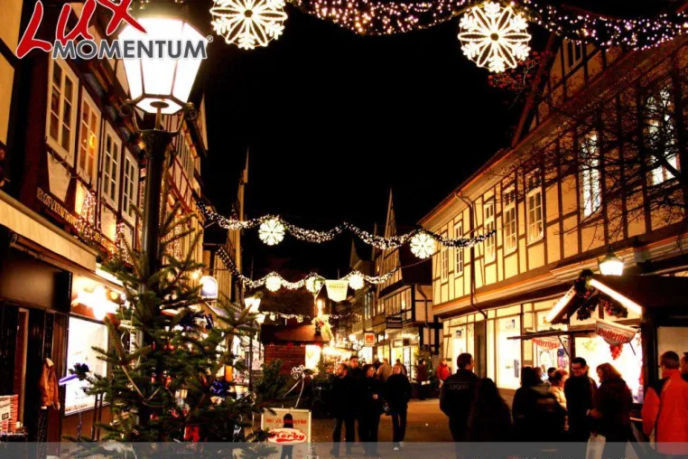 Residenzstadt Celle von LUX MOMENTUM festlich erleuchtet Bild: Residenzstadt Celle von LUX MOMENTUM festlich erleuchtet