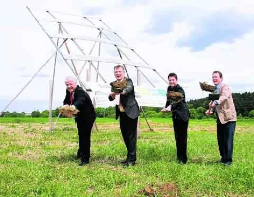 Bild: Spatenstich zum Solarpark Waidhofen