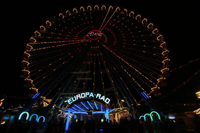 Bild: Schnick-Schnack-Systems stattet Riesenrad aus