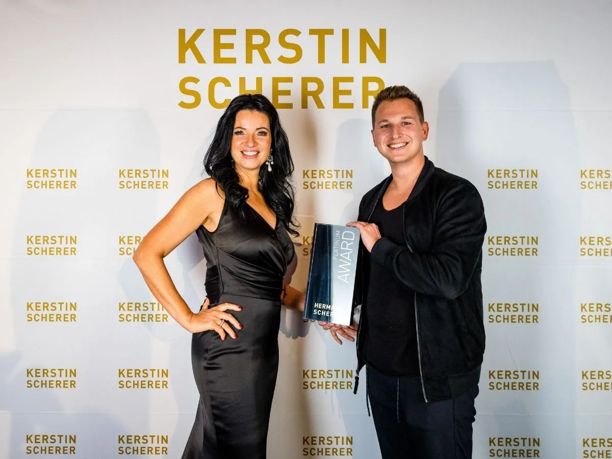 Kerstin Scherer (© Bild: Dominik Pfau)