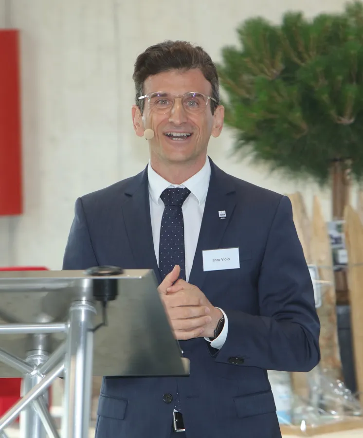 Enzo Viola CEO AMT Schmid GmbH & Co. KG (© AMT Schmid GmbH & Co. KG)