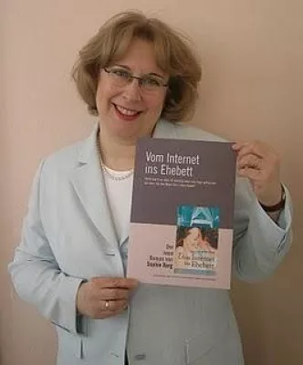 „Warum sollte ich auch Älterwerden tragisch nehmen?“ - Sophie Berg organisiert Delia-Liebesromantage in Linz Bild: „Warum sollte ich auch Älterwerden tragisch nehmen?“ - Sophie Berg organisiert Delia-Liebesromantage in Linz