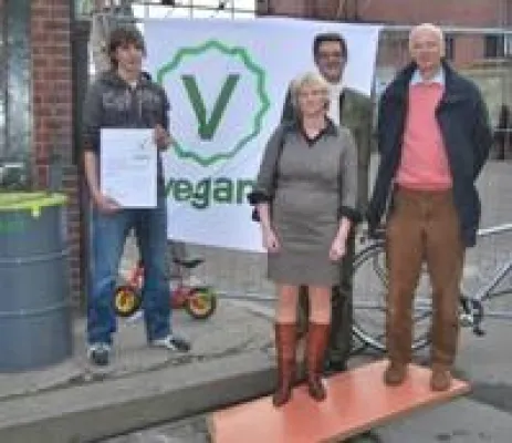 Erster veganer Innovationspreis auf der Veganfach Messe vergeben Bild: Erster veganer Innovationspreis auf der Veganfach Messe vergeben