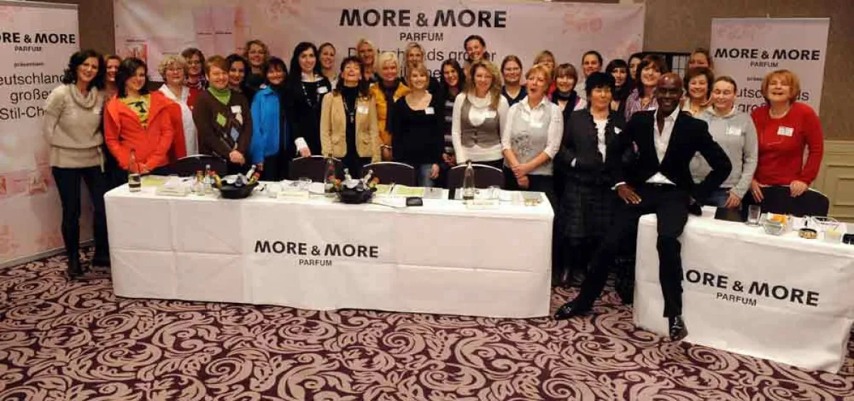 Kandidatinnen und Bruce Darnell bei Deutschlands großem Stil-Check in Hamburg