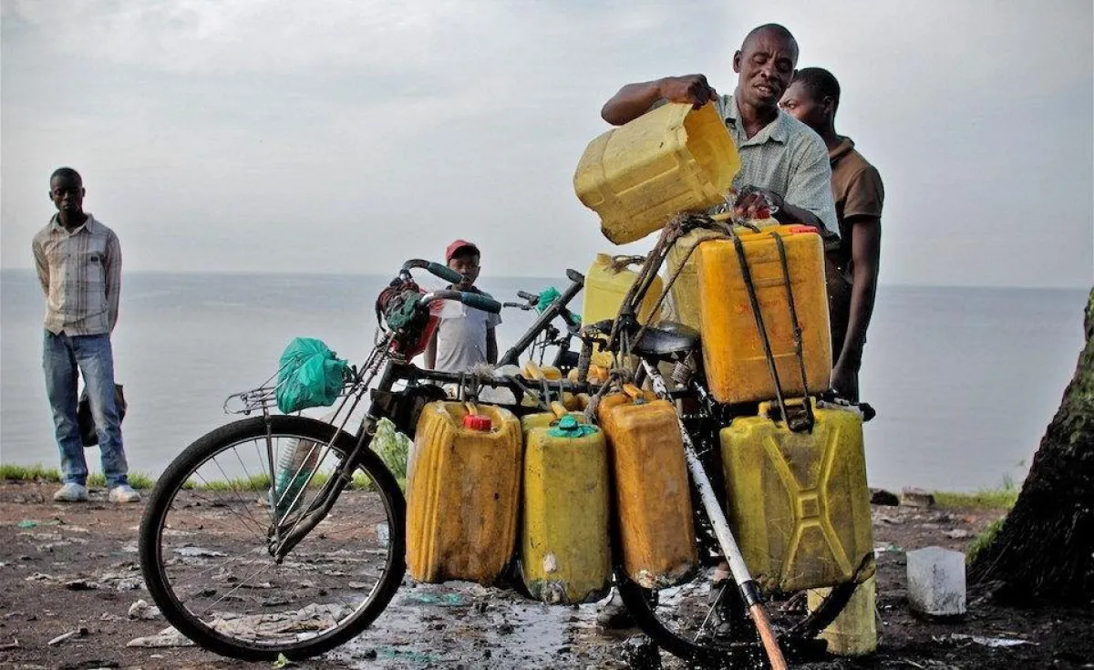 Wasser Beschaffung in Kisumu / Kenya