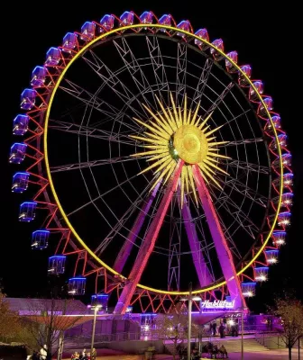 Bild: Das Mega-Riesenrad „Expo-Star“ feiert seine Premiere in Herne