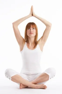 Bild: Große Auswahl an Hosen für Yoga, Qigong, Meditation und Entspannung
